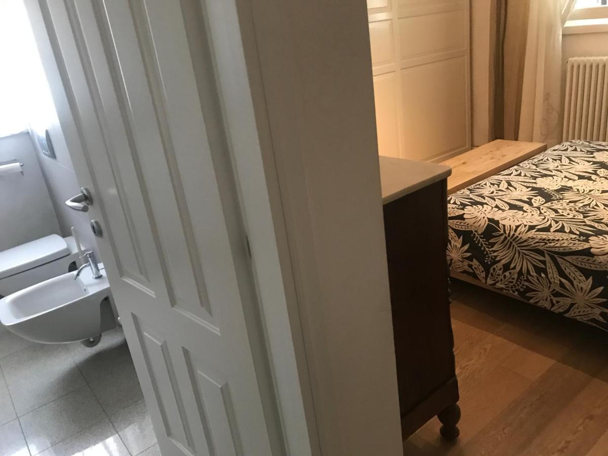 Camera Con Bagno Privato E Parcheggio Lucca Dış mekan fotoğraf